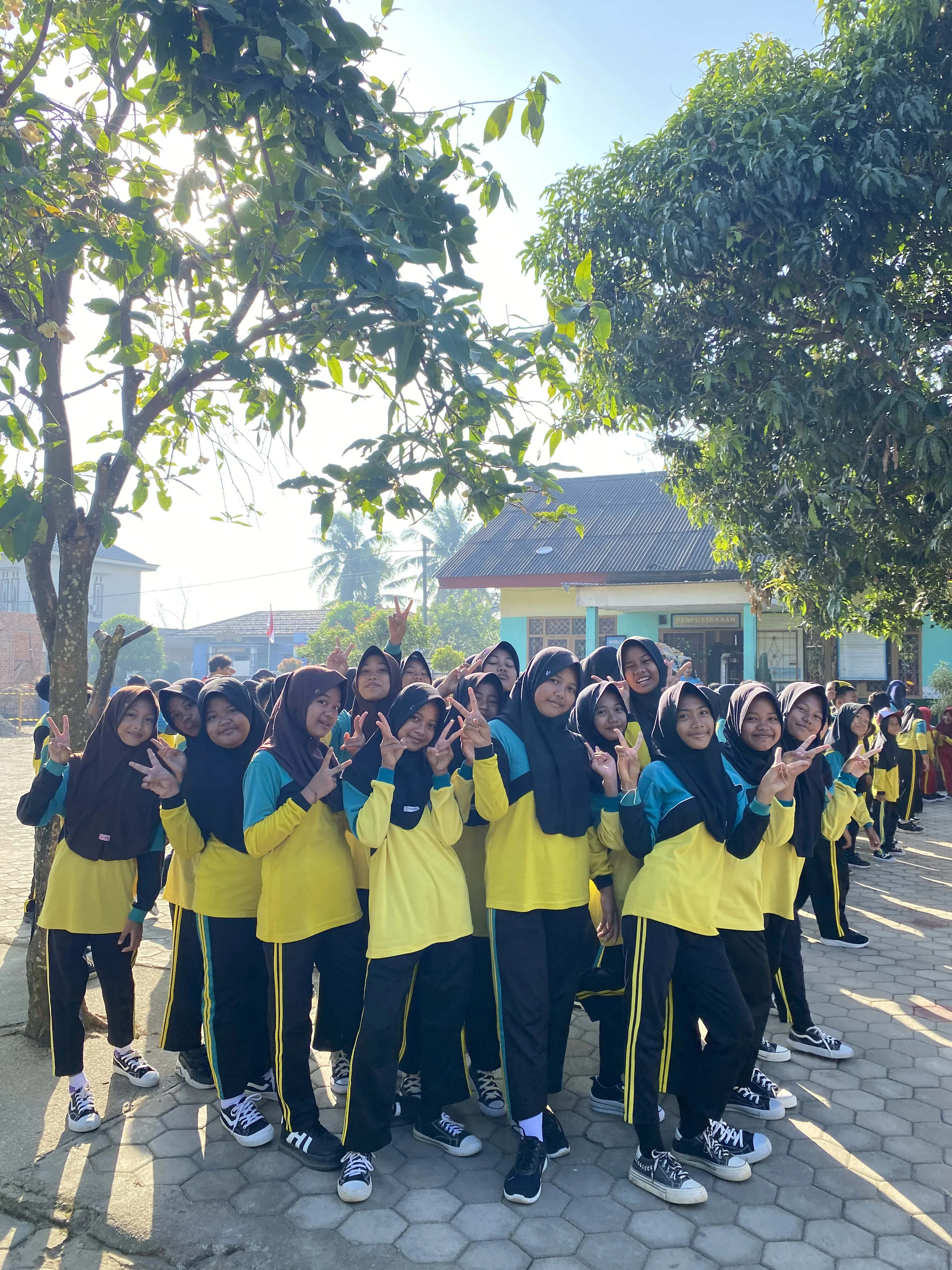 Senam Pagi SDN 06 Tegineneng